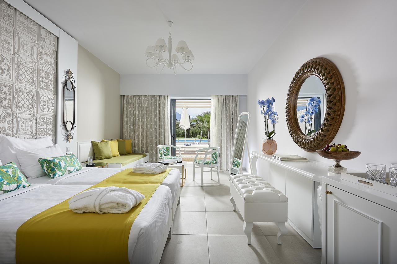 Executive Double Room Shared Pool